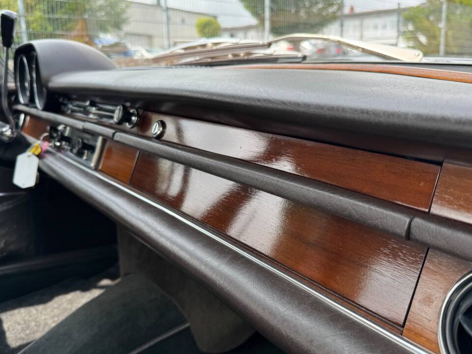 Image 29/47 of Mercedes-Benz 280 SE (1969)