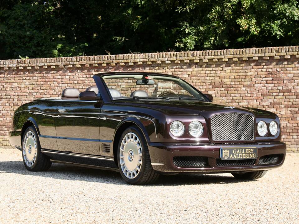 Image 7/50 de Bentley Azure (2008)