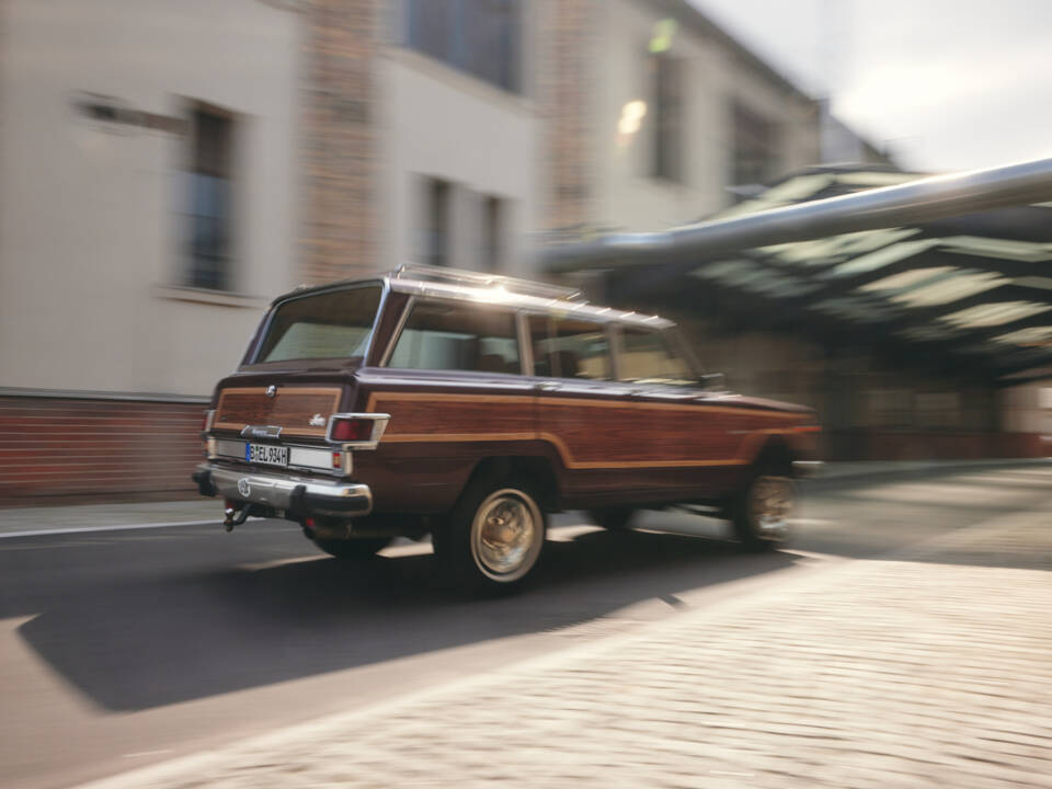 Image 46/96 of Jeep Wagoneer Limited (1982)