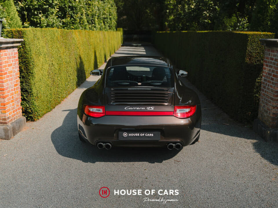 Bild 7/46 von Porsche 911 Carrera 4S (2011)