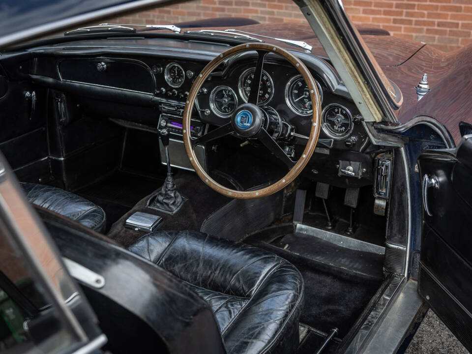 Image 62/72 de Aston Martin DB 4 (1962)