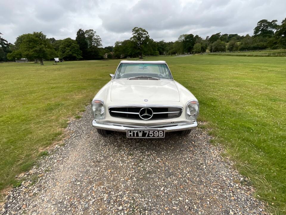 Bild 9/37 von Mercedes-Benz 230 SL (1964)