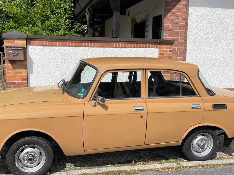 Image 3/15 of Moskvich 2140 (1988)