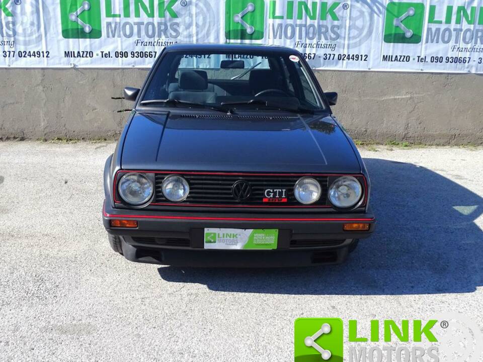 Image 2/10 of Volkswagen Golf Mk II GTi 16V 1.8 (1986)