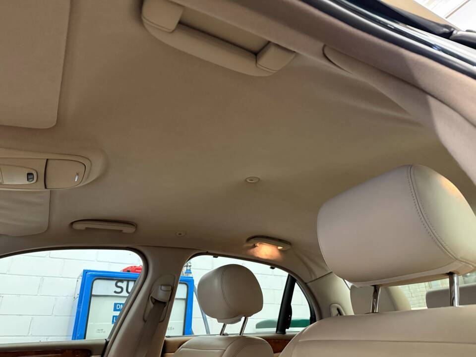 Bild 10/16 von Jaguar XJ 8 4.2 (2003)