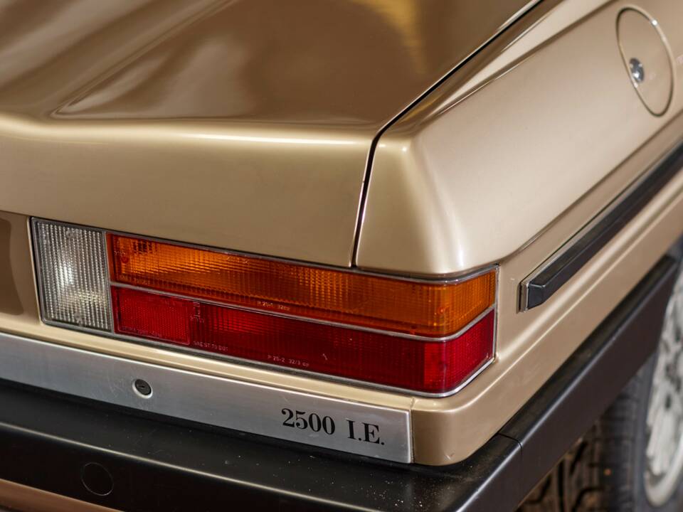 Afbeelding 29/41 van Lancia Gamma Coupe 2500 I.E. (1981)