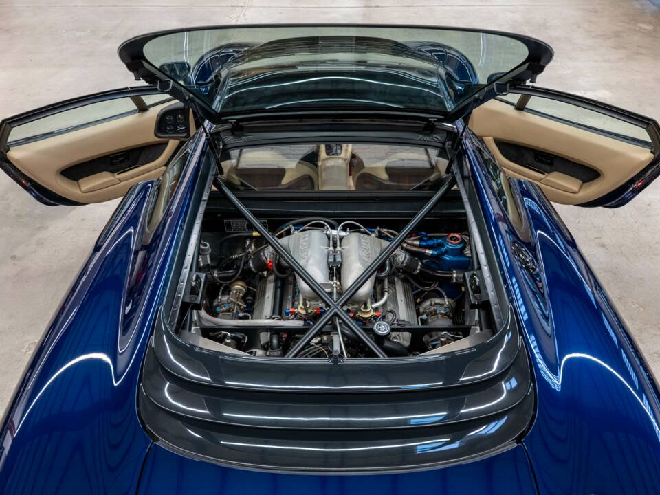 Immagine 26/46 di Jaguar XJ 220 (1993)