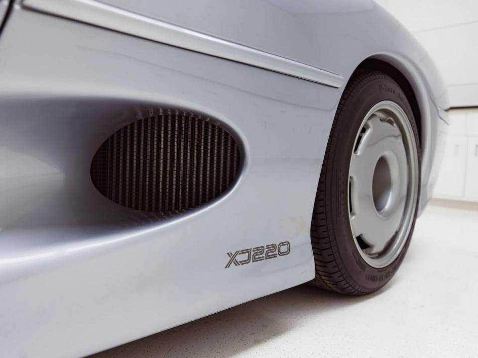 Immagine 12/39 di Jaguar XJ 220 (1993)