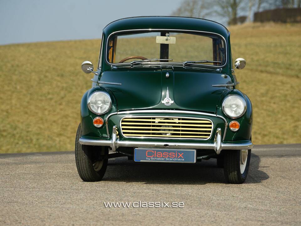 Image 9/17 of Morris Minor 1000 Traveller (1971)