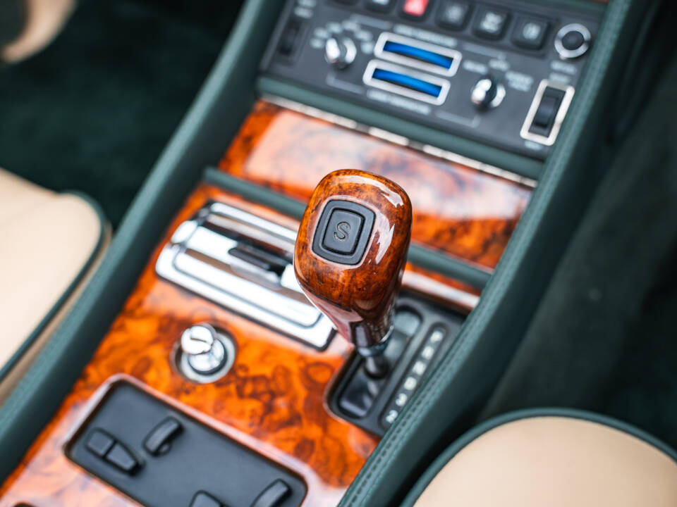 Bild 26/39 von Bentley Azure (1995)