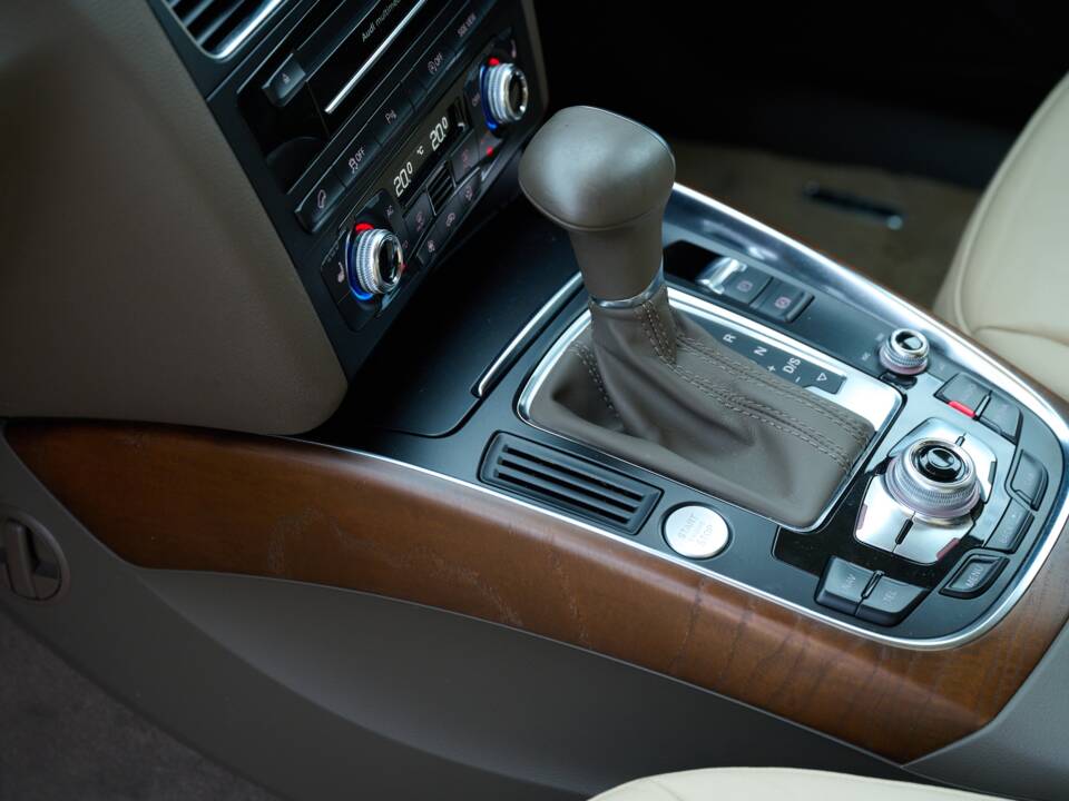 Image 43/50 de Audi Q5 3.0 TFSI (2013)