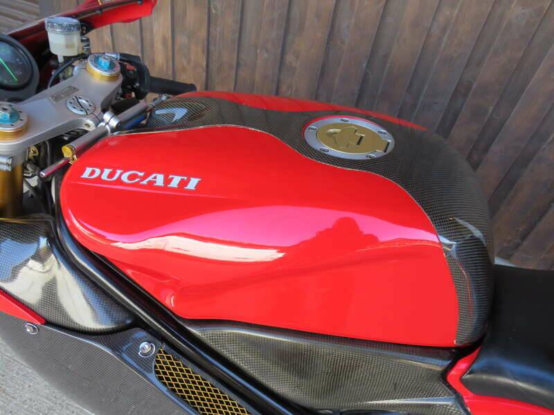 Bild 18/46 von Ducati 996 SPS (2000)