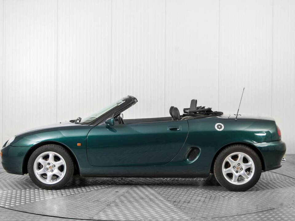Imagen 9/50 de MG F 1.8i (1996)