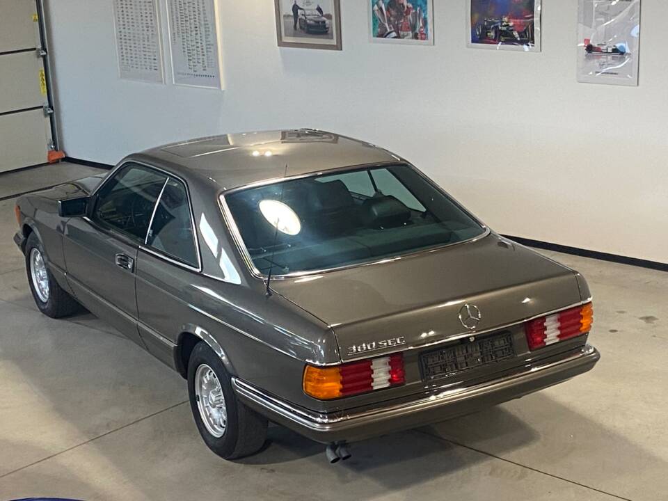 Bild 4/67 von Mercedes-Benz 380 SEC (1984)