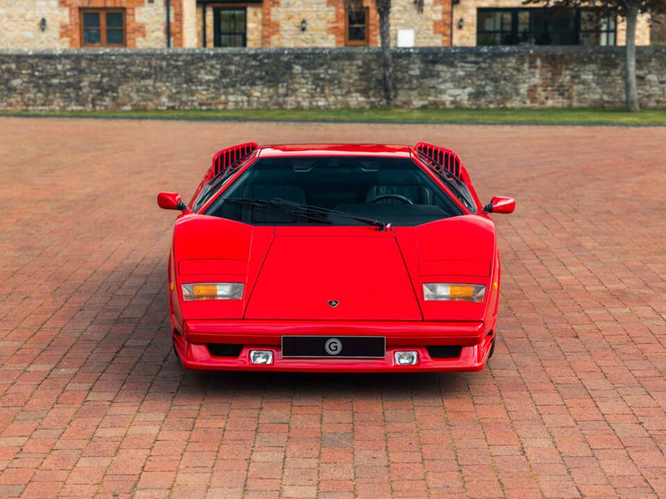 Bild 2/32 von Lamborghini Countach 25 Anniversary (1990)