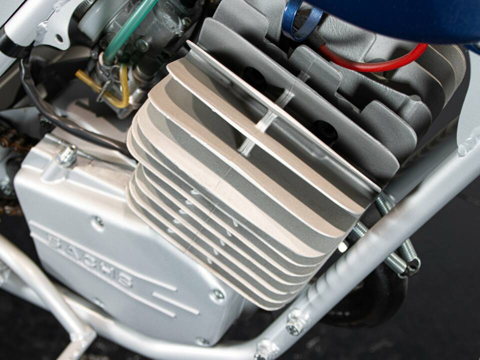 Immagine 43/50 di SWM DUMMY (1975)