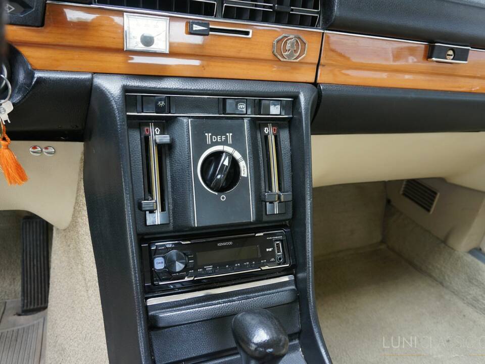 Bild 40/71 von Mercedes-Benz 280 S (1973)
