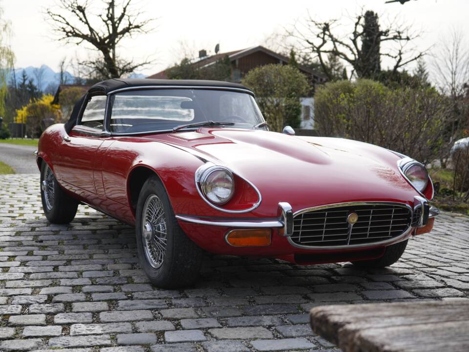 Bild 7/12 von Jaguar E-Type V12 (1972)