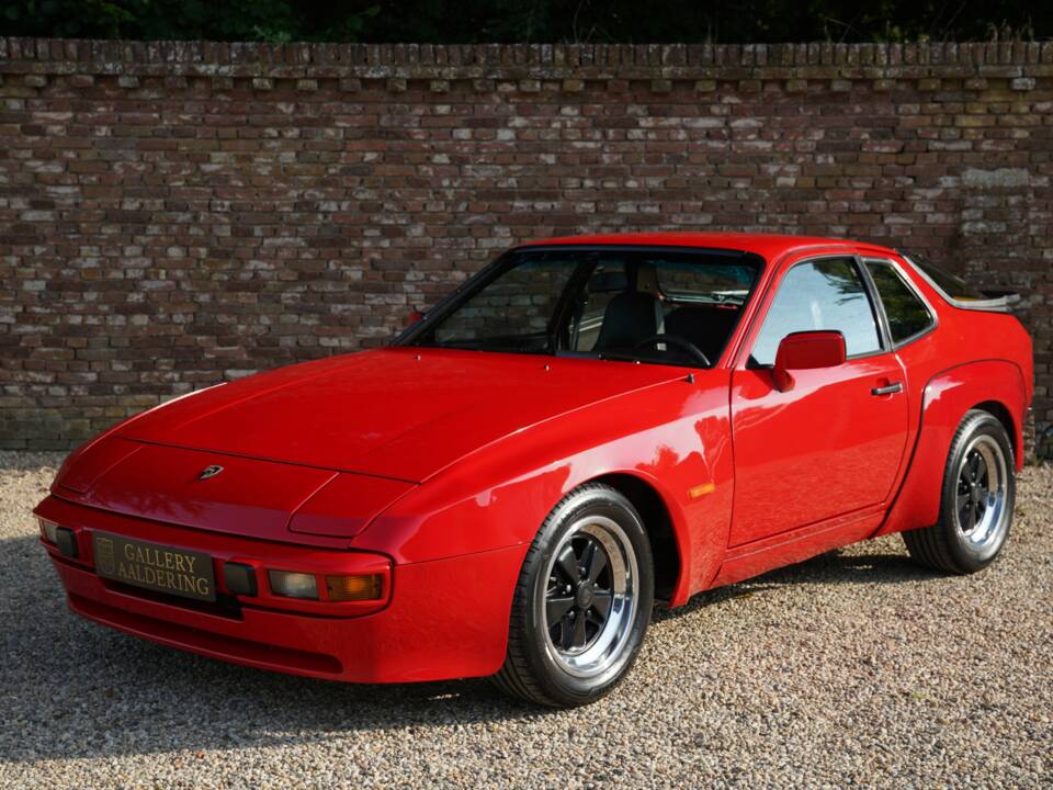 Image 18/50 de Porsche 924 S (1981)