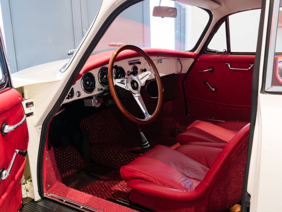 Image 19/42 of Porsche 356 C Carrera 2/2000 GS (1963)