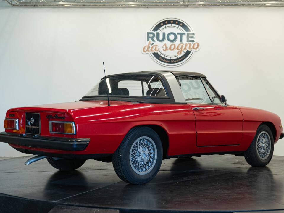 Imagen 7/50 de Alfa Romeo 1600 Spider (1972)