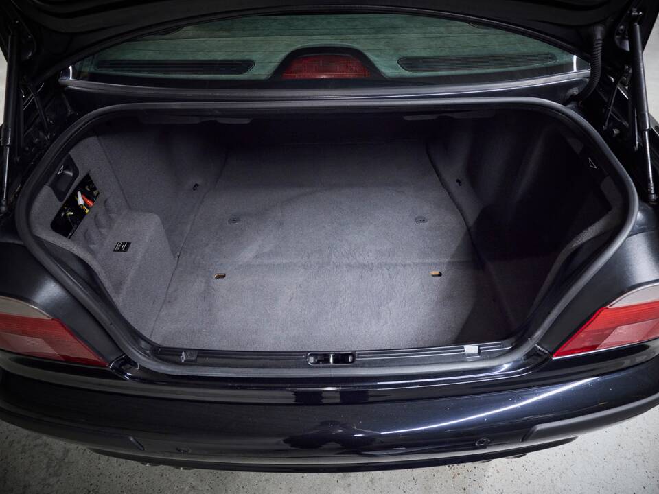 Image 81/99 of BMW M5 (2000)