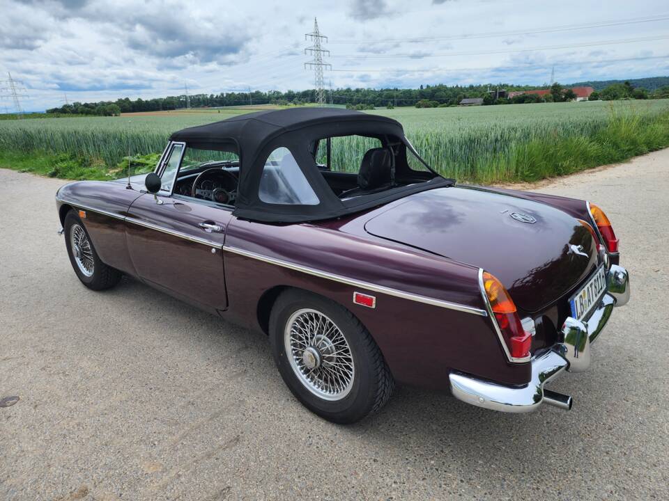 Image 5/55 of MG MGB (1969)