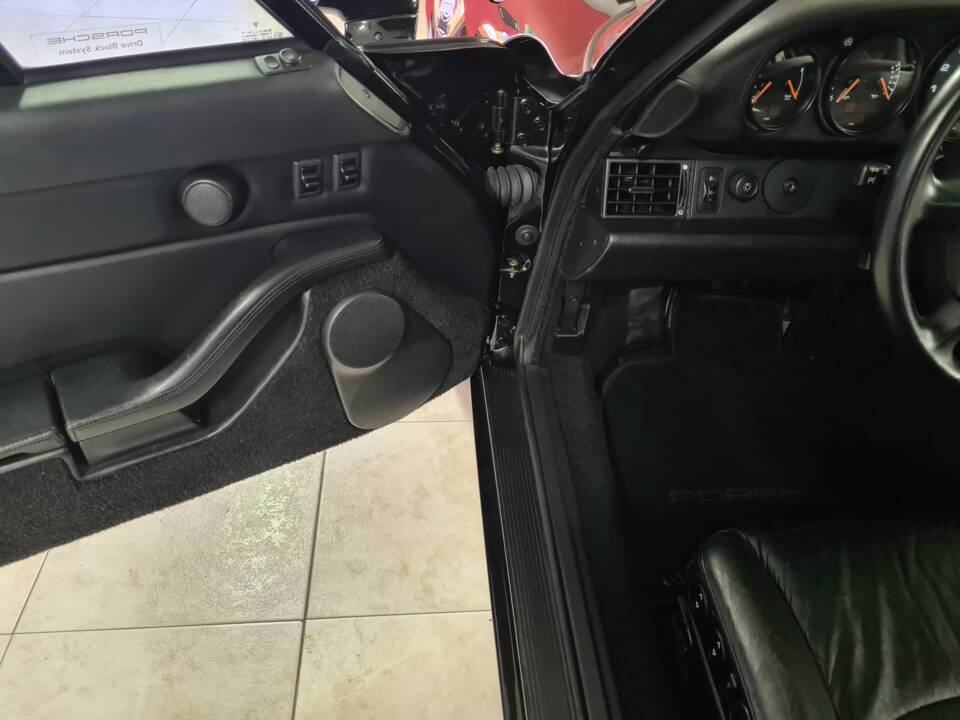 Bild 18/20 von Porsche 911 Carrera (1996)