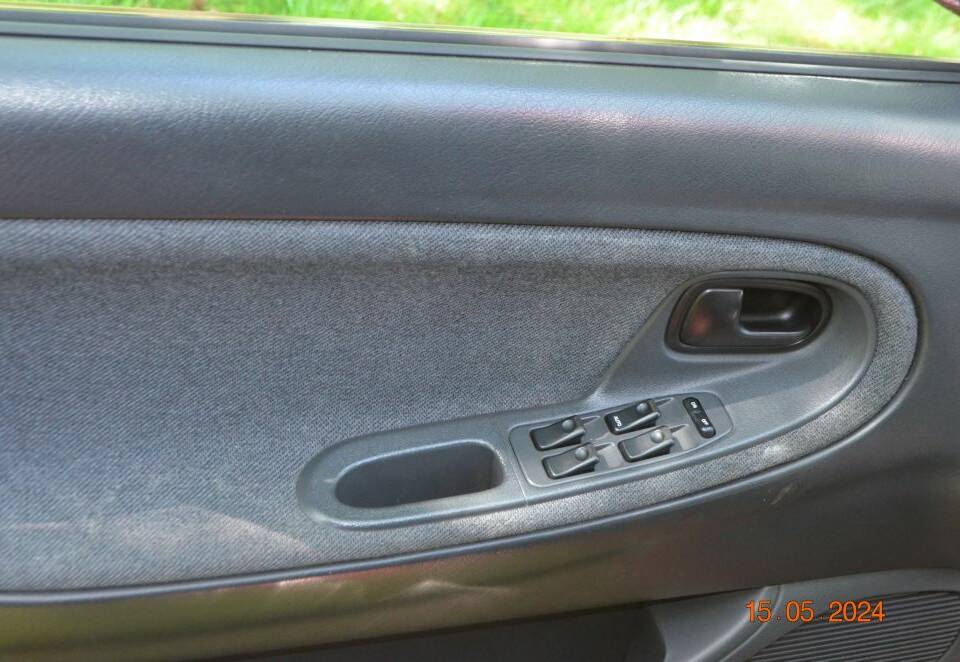 Image 15/38 of Mazda 626 2.0i (1994)