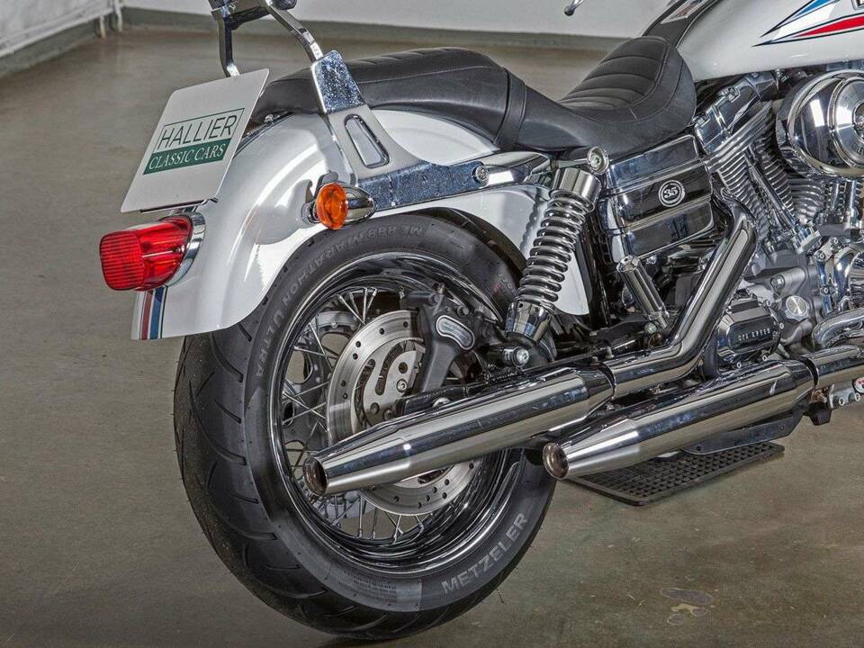 Image 8/31 of Harley-Davidson DUMMY (2005)