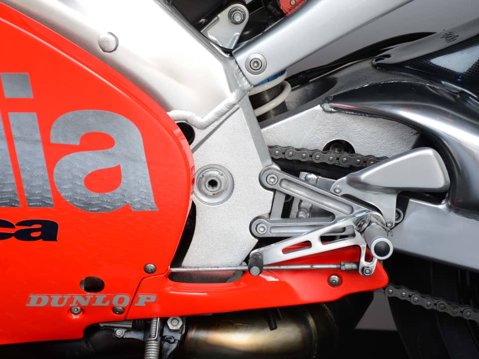 Image 39/51 of Aprilia RS 250 (1998)