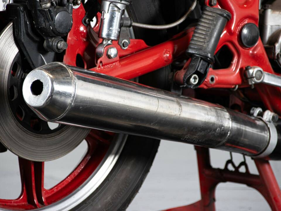 Bild 22/50 von Yamaha XS 750 (1979)
