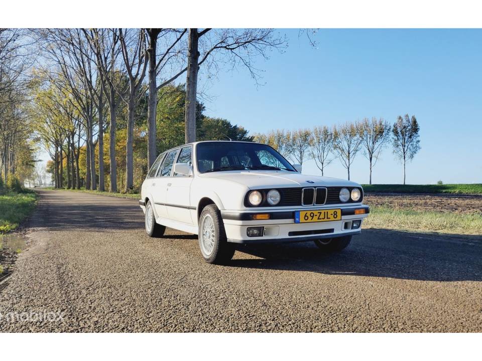 Imagen 7/35 de BMW 325ix Touring (1991)