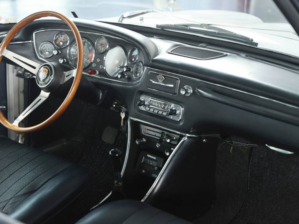 Bild 28/50 von BMW Glas 3000 V8 (1967)