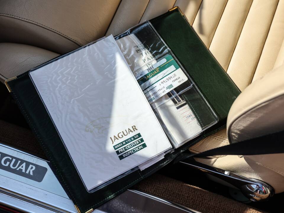 Image 40/43 of Jaguar XJS 5.3 V12 (1988)