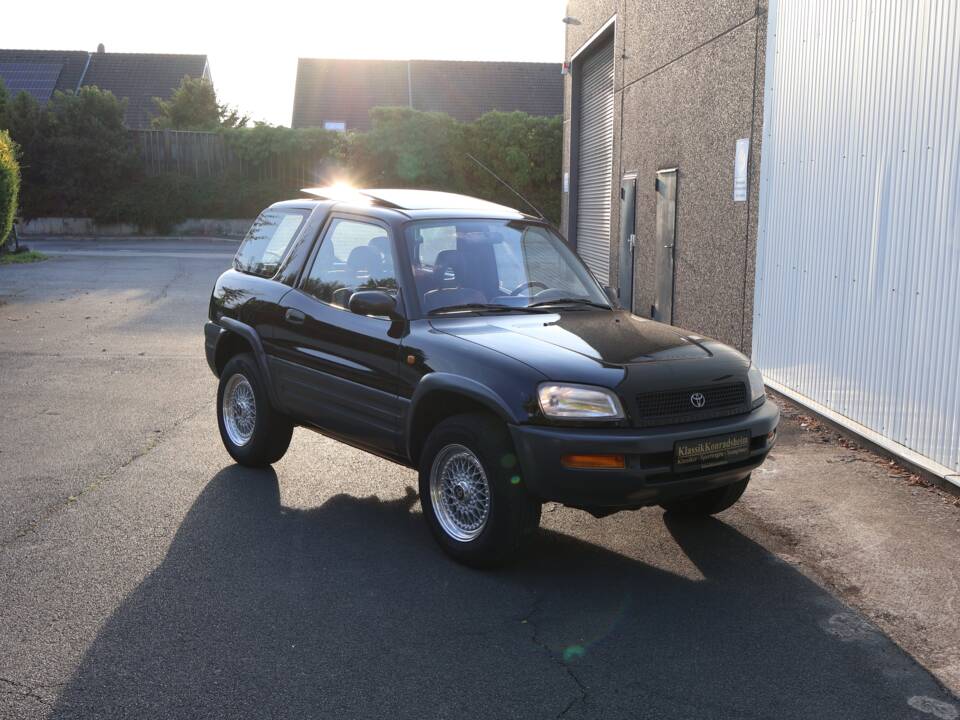 Image 40/55 de Toyota RAV4 (1995)