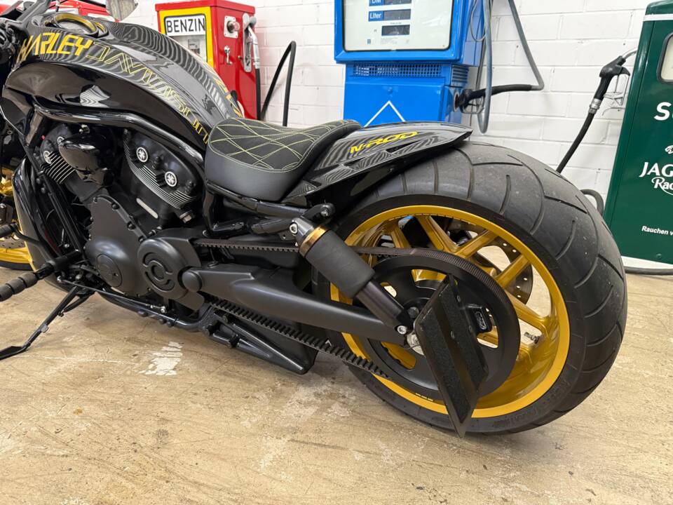 Immagine 10/11 di Harley-Davidson VRSCF V-Road Muscle (2013)
