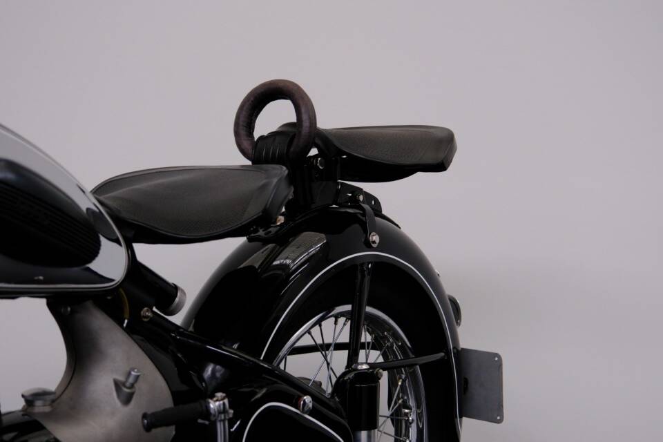 Image 38/86 de DKW RT 175 (1954)