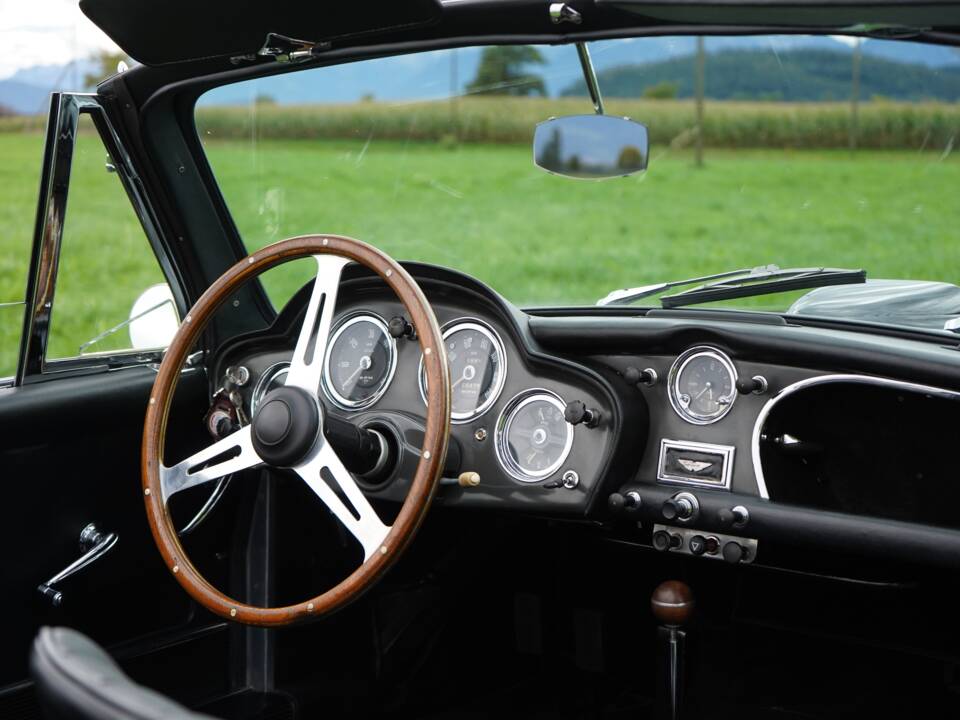 Imagen 13/32 de Aston Martin DB 2/4 Mk III (1959)