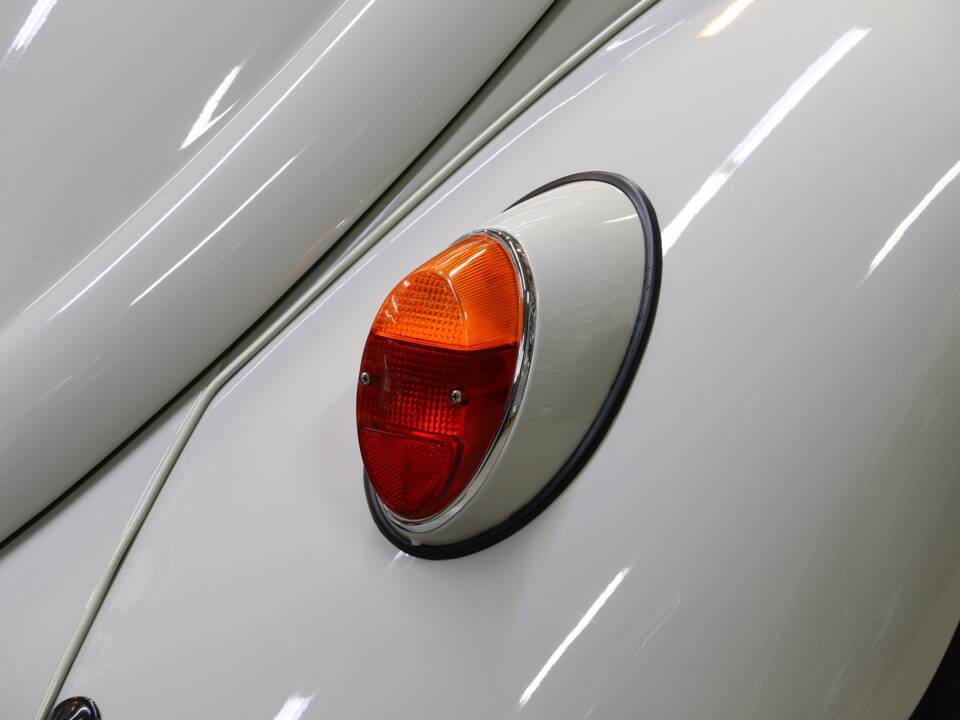 Image 38/39 of Volkswagen Escarabajo 1200 A (1965)