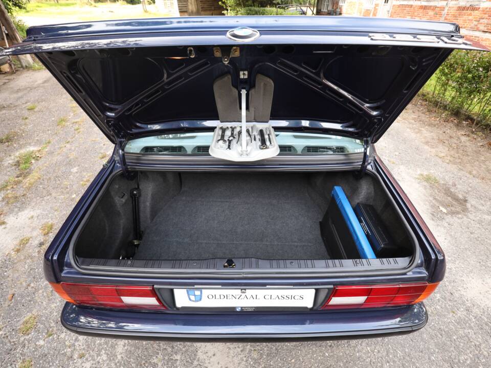 Image 57/82 of BMW 325ix (1989)