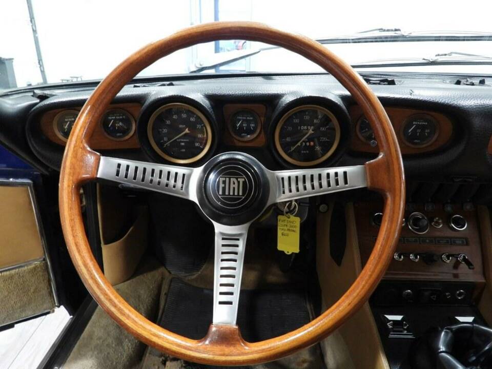 Image 6/15 of FIAT Dino Coupe (1968)