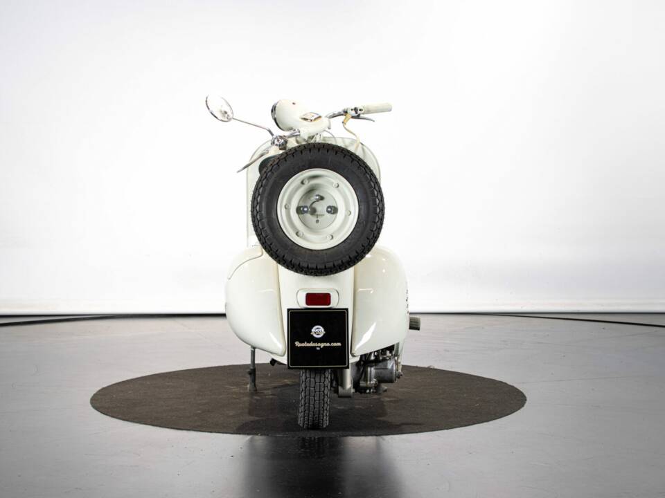Afbeelding 3/50 van Piaggio Vespa 150 "Struzzo" VL (1956)