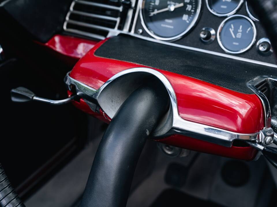 Image 32/50 de Citroën DS 21 (1969)