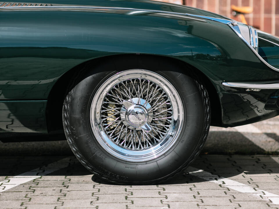 Imagen 54/63 de Jaguar E-Type (1969)