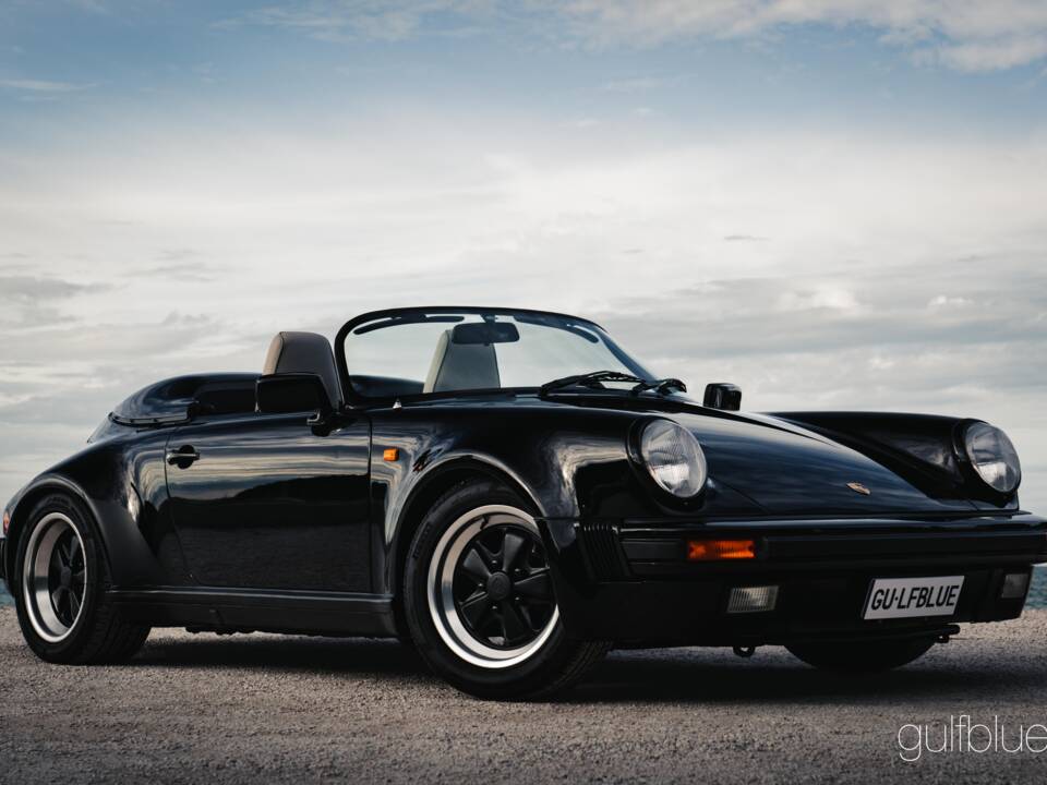 Image 21/85 of Porsche 911 Speedster 3.2 (1989)