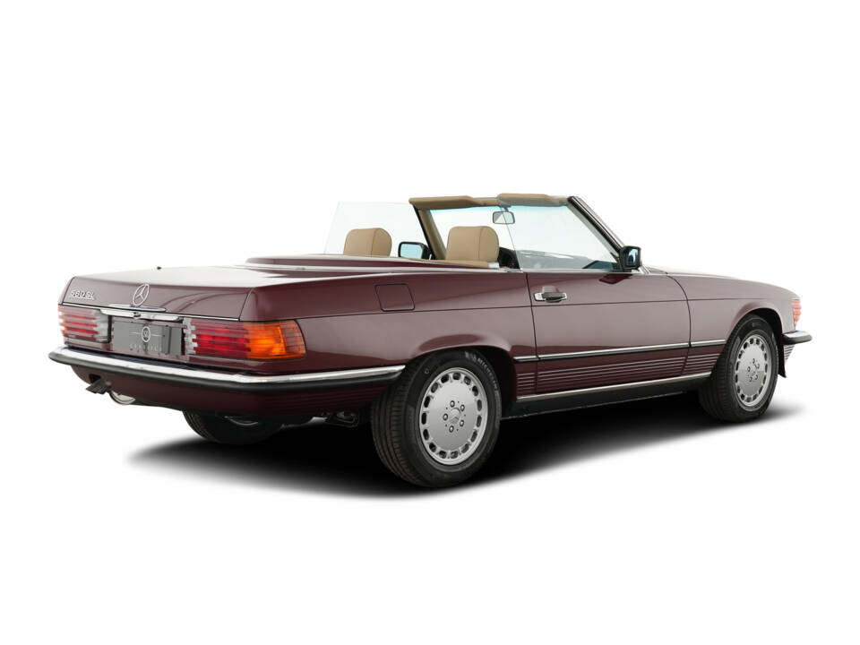 Image 12/43 of Mercedes-Benz 560 SL (1986)