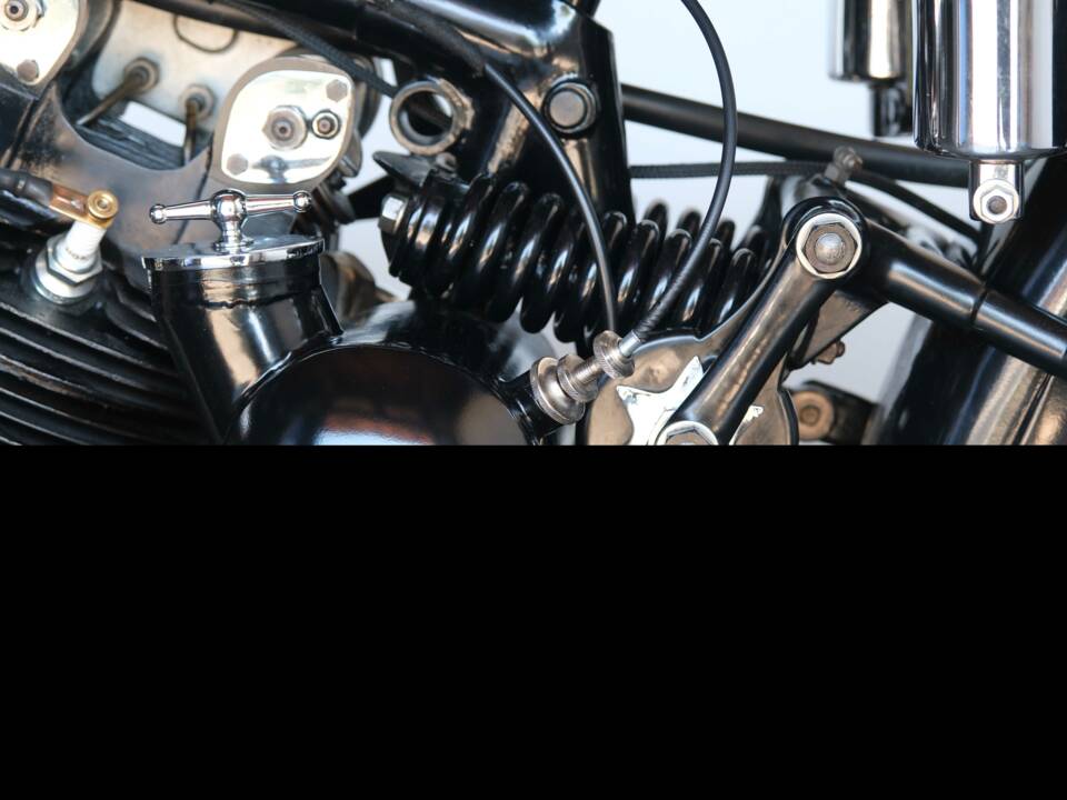 Image 68/99 of Brough-Superior SS 100 (1933)
