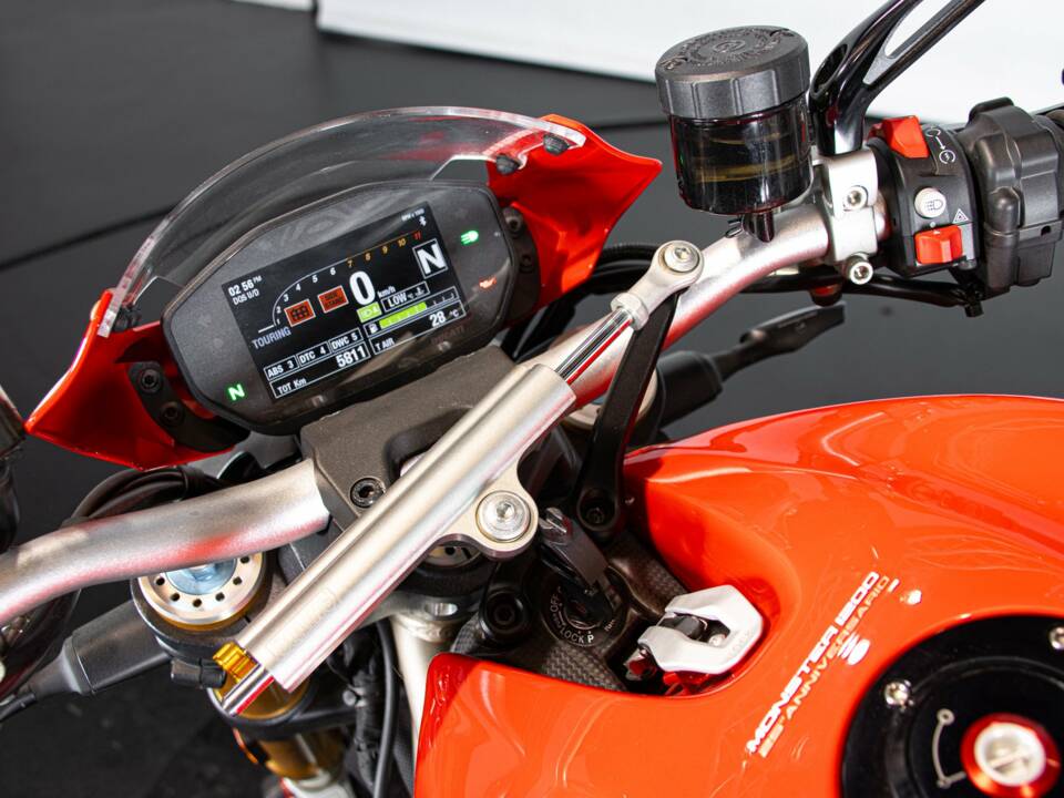 Bild 49/50 von Ducati DUMMY (2018)