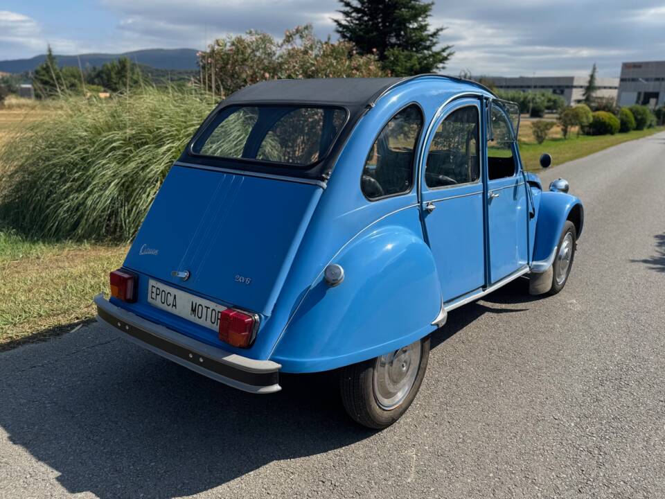 Image 5/25 of Citroën 2 CV 6 (1976)